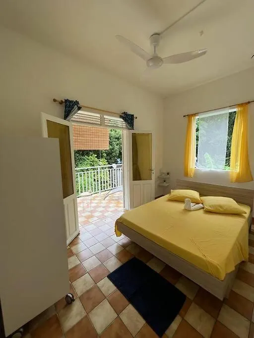 Charmante Maison Deshaies Apartman